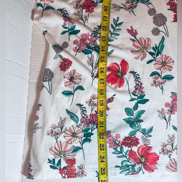 Tommy Hilfiger Floral Tee - White and Pink Women’s Plus Size 3X - Picture 7 of 10